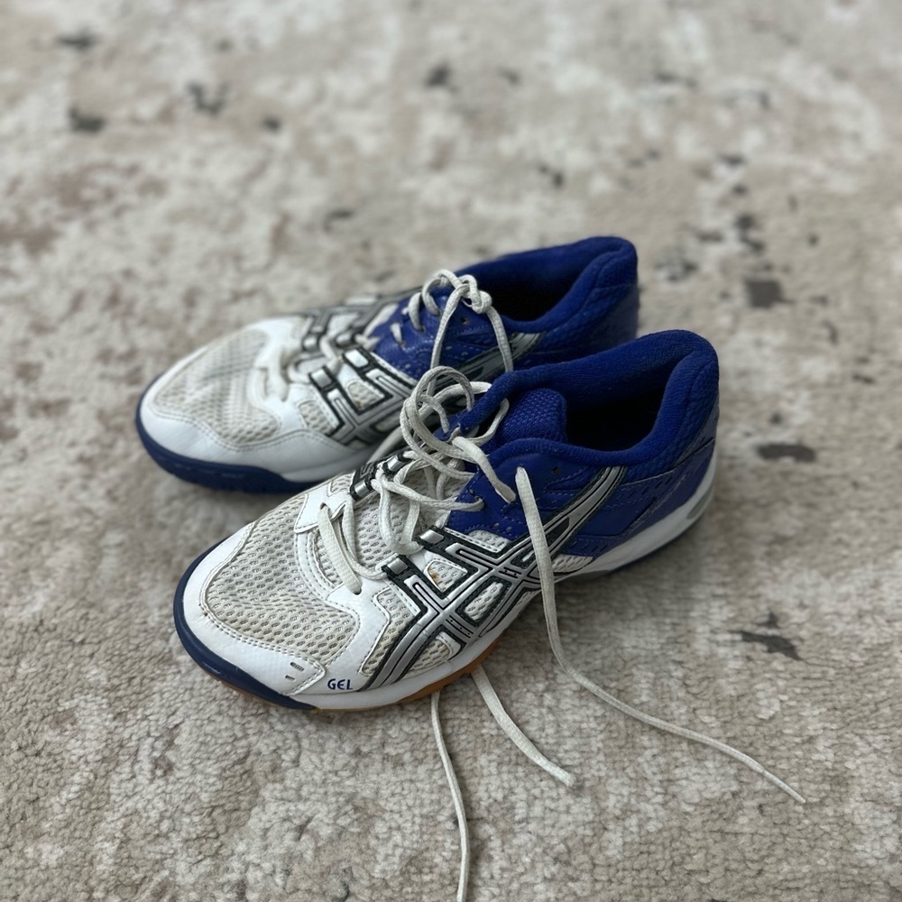 Asics Women's Royal Blue/Purple & White Gel-Rocket Indoor Shoe, Size 6